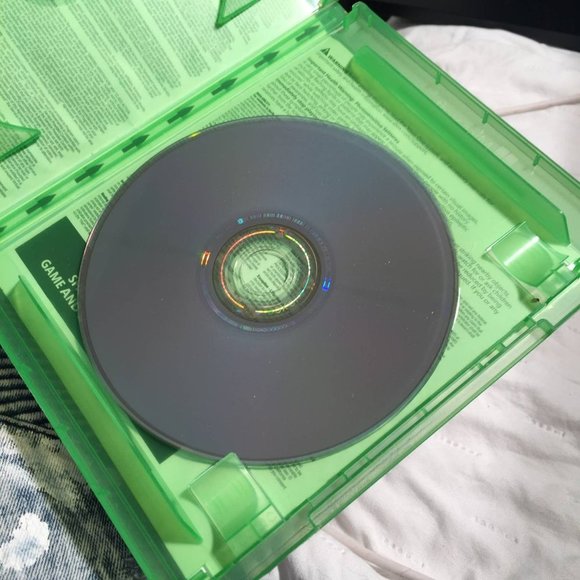 Destiny 2 Xbox One Game - Picture 2 of 7